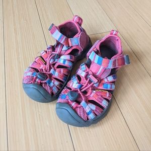 KEEN Little Kids Size 11 Whisper Sandal Raya Honeysuckle Pink Blue HikingOutdoor